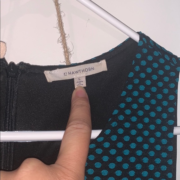 Dress - Picture 3 of 6